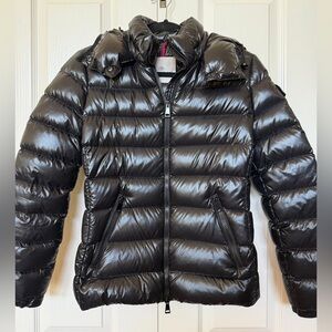 Moncler Bady Hooded Short Down Jacket in Black